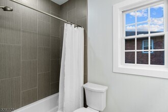 627 Bloomfield Ave in West Caldwell, NJ - Building Photo - Building Photo