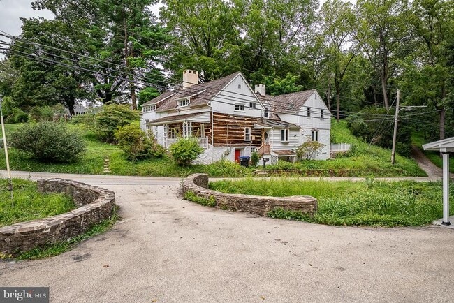 property at 875 Old State Rd