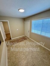 29002 Goetz Rd in Canyon Lake, CA - Building Photo - Building Photo