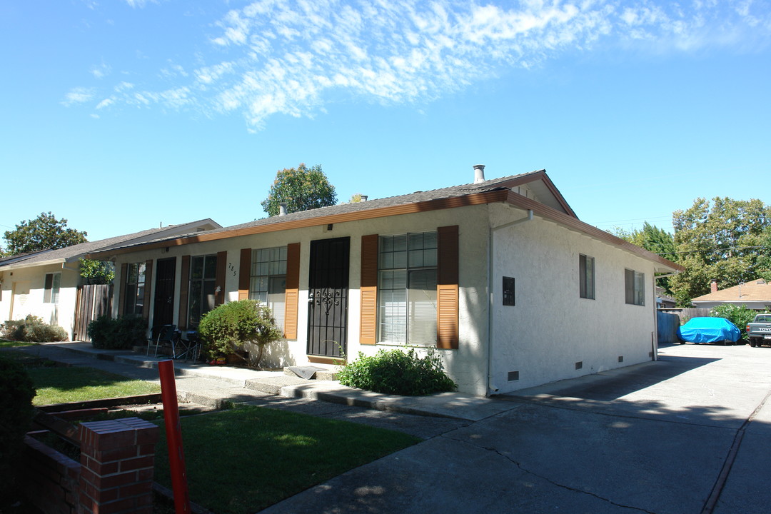 785 Nevin Way in San Jose, CA - Foto de edificio