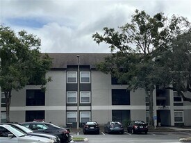 8800 Latrec Ave in Orlando, FL - Building Photo