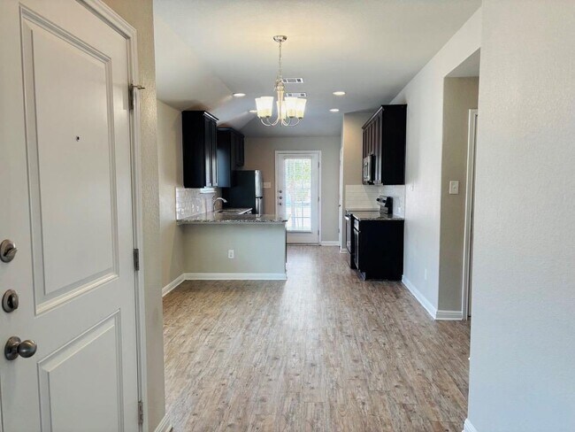 1313 Bear Peak Ln in Pflugerville, TX - Building Photo - Building Photo