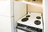 9410 Grannis St photo'