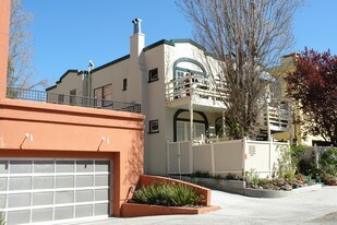 2113 Delaware St in Berkeley, CA - Building Photo