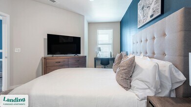 14015 Univ Pass, Unit 3318 in San Antonio, TX - Foto de edificio - Building Photo