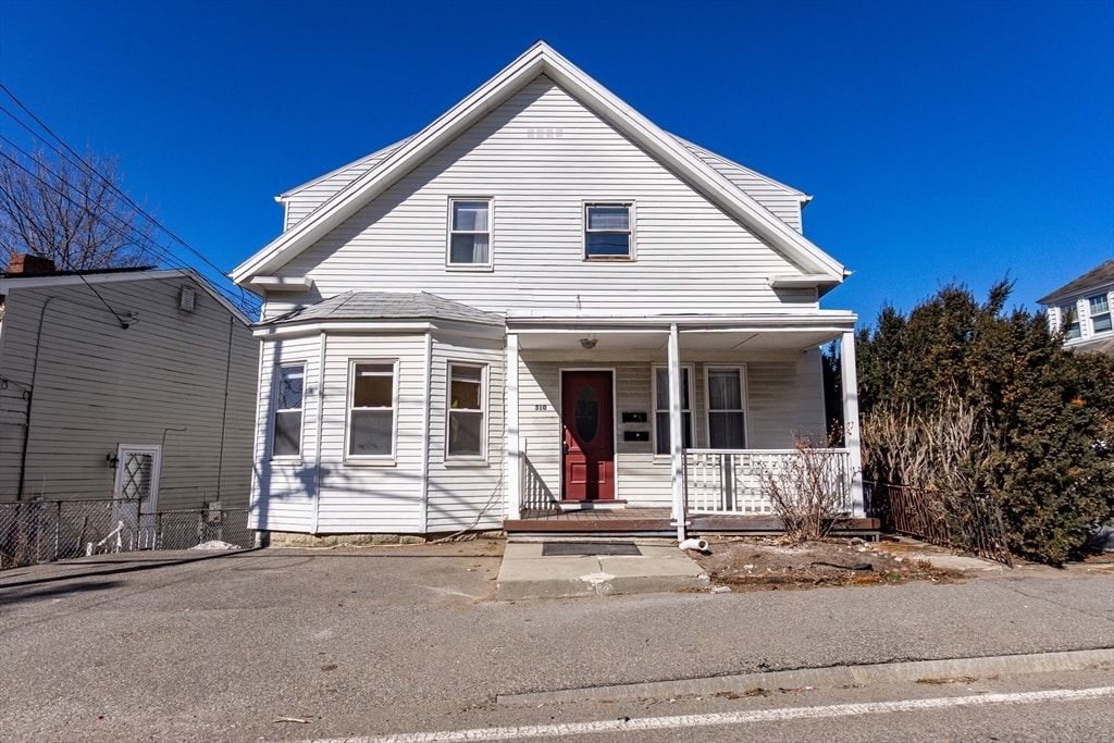 310 Forest St, Unit 2 in Arlington, MA - Building Photo