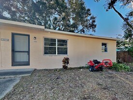 15696 Bolesta Rd in Clearwater, FL - Building Photo