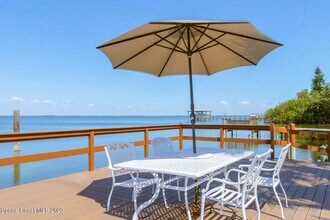 3550 S Atlantic Ave in Cocoa Beach, FL - Building Photo - Building Photo