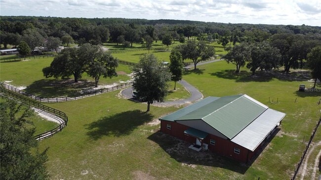 property at 6850 US-41