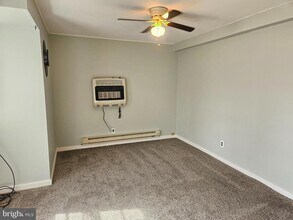 15 N Brooke St in Robesonia, PA - Building Photo - Building Photo