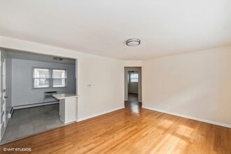 4932 N Harlem Ave in Harwood Heights, IL - Building Photo - Building Photo