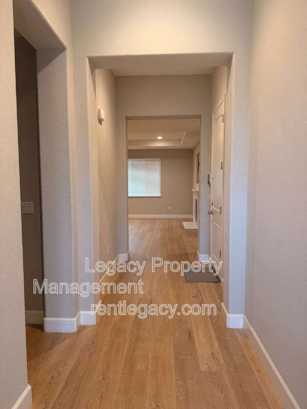 452 Aster St in Vacaville, CA - Building Photo - Building Photo