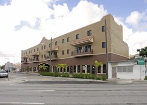 50 Lindsey Ct in Hialeah, FL - Building Photo