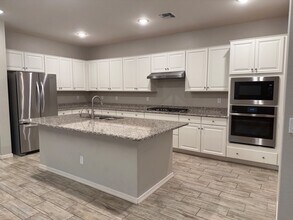 15234 W Latham St in Goodyear, AZ - Building Photo - Building Photo