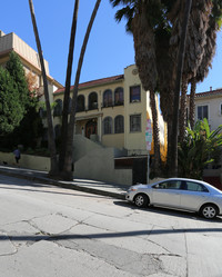 1930 Whitley Ave in Los Angeles, CA - Building Photo - Building Photo