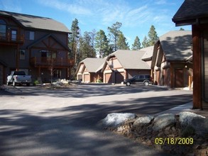 The Villas at Juniper Bay in Somers, MT - Building Photo - Building Photo