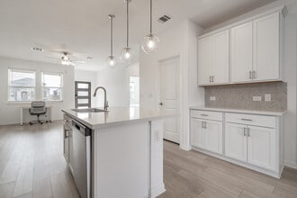 848 Long Run in Liberty Hill, TX - Building Photo - Building Photo