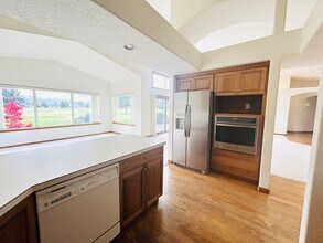117 Palmer Dr in Kalispell, MT - Foto de edificio - Building Photo