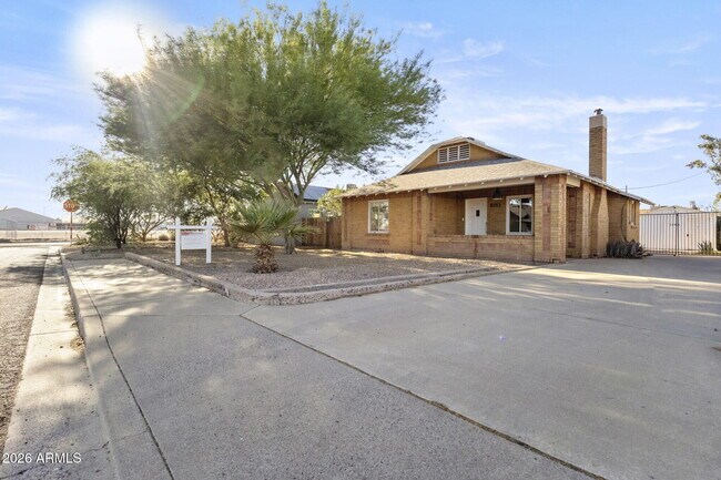 1950 W Palm Ln in Phoenix, AZ - Building Photo - Building Photo