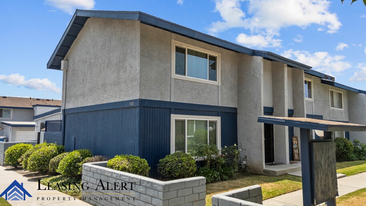 1920 Lucas St in San Fernando, CA - Building Photo