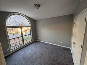 160 Blue Heron Pl in Lexington, KY - Building Photo - Building Photo