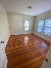 7 Oak Square Ave in Boston, MA - Building Photo - Building Photo