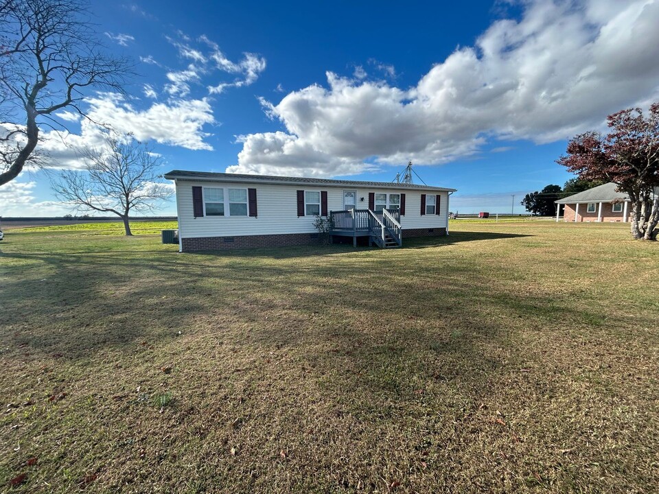 270 N Indiantown Rd in Shawboro, NC - Building Photo