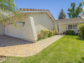 2698 Lakewood Pl in Westlake Village, CA - Building Photo - Building Photo