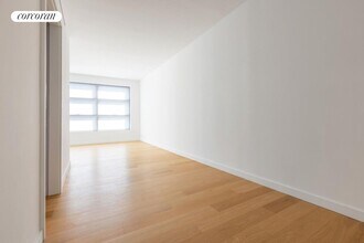 547 W 47th St in New York, NY - Building Photo - Building Photo