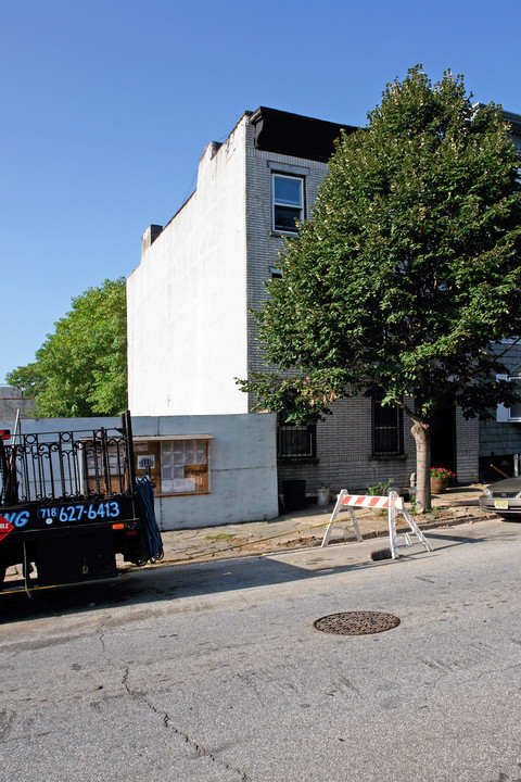 22 4th St in Brooklyn, NY - Building Photo