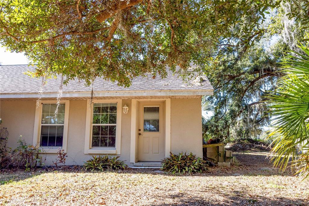 1409 Broken Oak Dr in Wildwood, FL - Building Photo