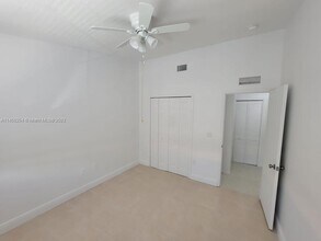 1260 SE 27th St-Unit -206 in Homestead, FL - Building Photo - Building Photo