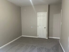 3225 Cliftmont Ave in Baltimore, MD - Building Photo - Building Photo
