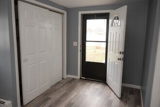 104 Williams Ave, Unit 3 in Amityville, NY - Foto de edificio - Building Photo