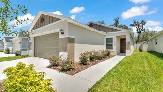 727 Chestnut Ln in Auburndale, FL - Building Photo