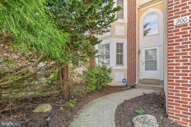 property at 200 Victoria Ct