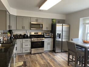 7106 Normandy Dr in Mount Laurel, NJ - Building Photo - Building Photo