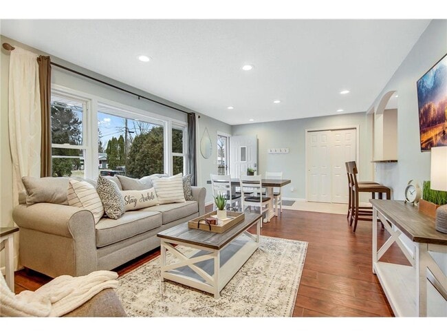 property at 17520 11th Ave N