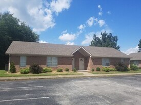 312 Oliver St in Corydon, IN - Building Photo