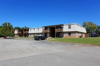 Building Photo - Oaks at Springville Apartments in Birmingham, Alabama