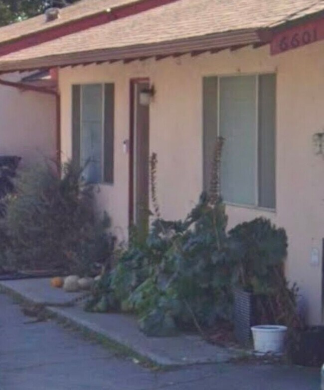 6601 Santa Lucia Rd in Atascadero, CA - Building Photo - Building Photo