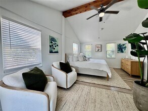 6980 Poinsetta Ave in Longboat Key, FL - Building Photo - Building Photo