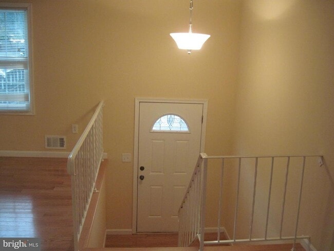 2931 Sayre Rd in Fairfax, VA - Foto de edificio - Building Photo