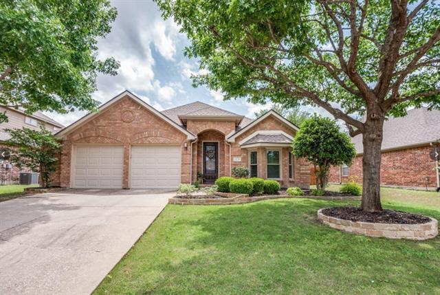 property at 2436 Foxwood Ln