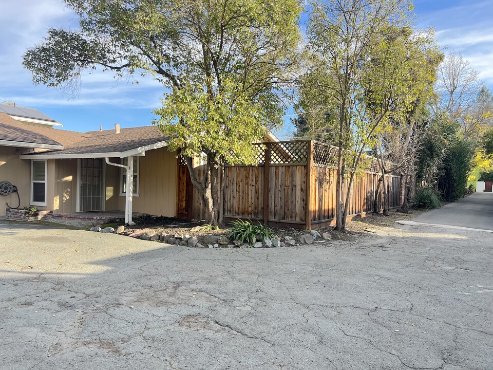 1906 2nd Ave in Walnut Creek, CA - Building Photo