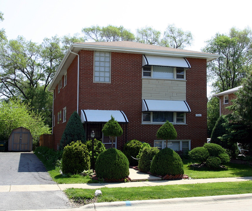 341 Miller Ln in Wood Dale, IL - Building Photo