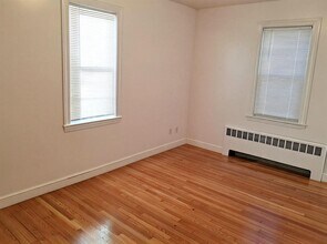 248 Park St, Unit 2 in Medford, MA - Building Photo - Building Photo