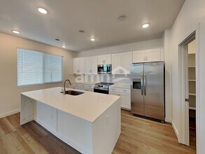 9742 W Luxton Ln in Tolleson, AZ - Building Photo - Building Photo