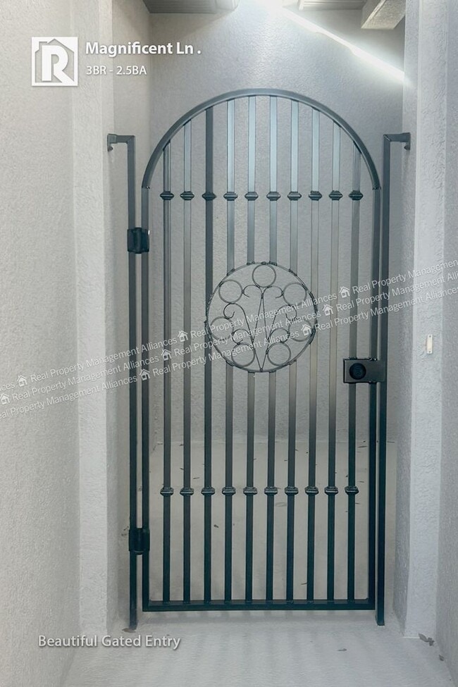 8544 Magnificent Ln in Groveland, FL - Building Photo - Building Photo