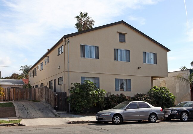 1525 30th St in San Diego, CA - Building Photo - Building Photo